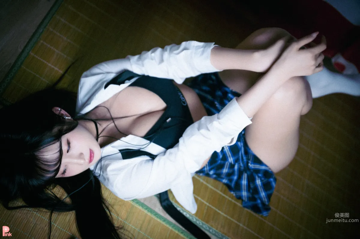 028.PINK- Jina - Jina's school uniform life[111P] 81