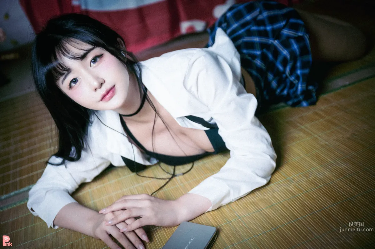 028.PINK- Jina - Jina's school uniform life[111P] 88