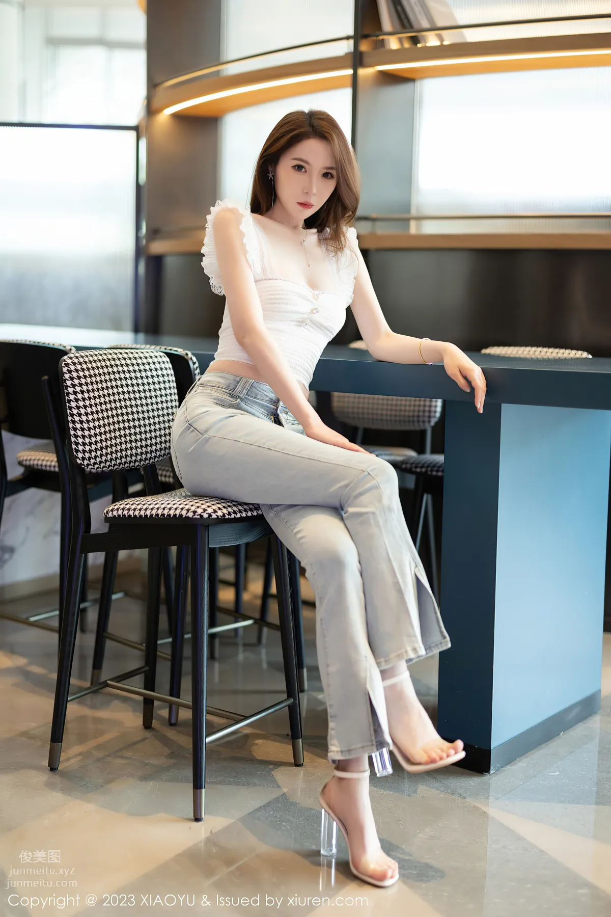 [XiaoYu語畫界] 2023.05.31 VOL.1039 夢心玥 牛仔褲 24