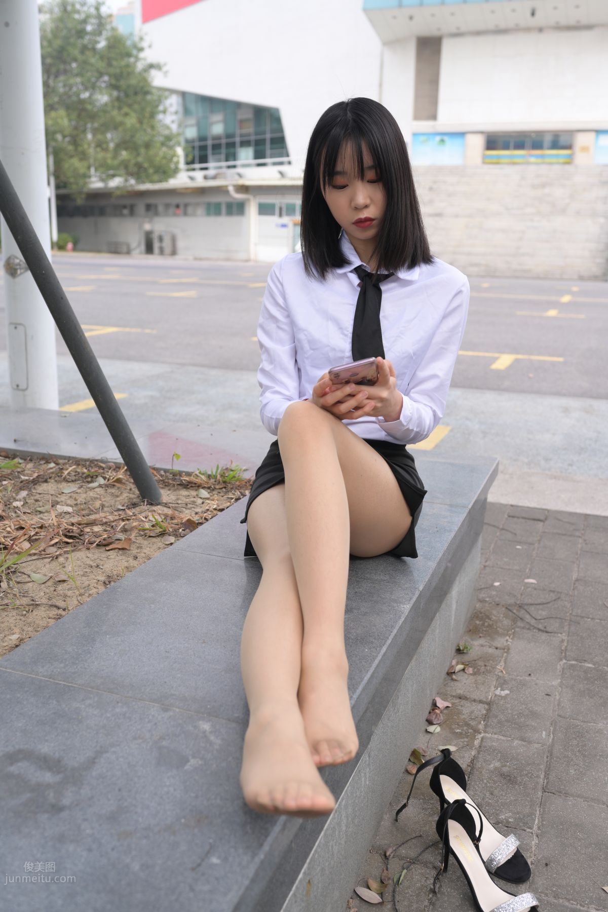 [魔鏡街拍] 084 程生街拍-商城推銷美女長腿肉絲制服 214