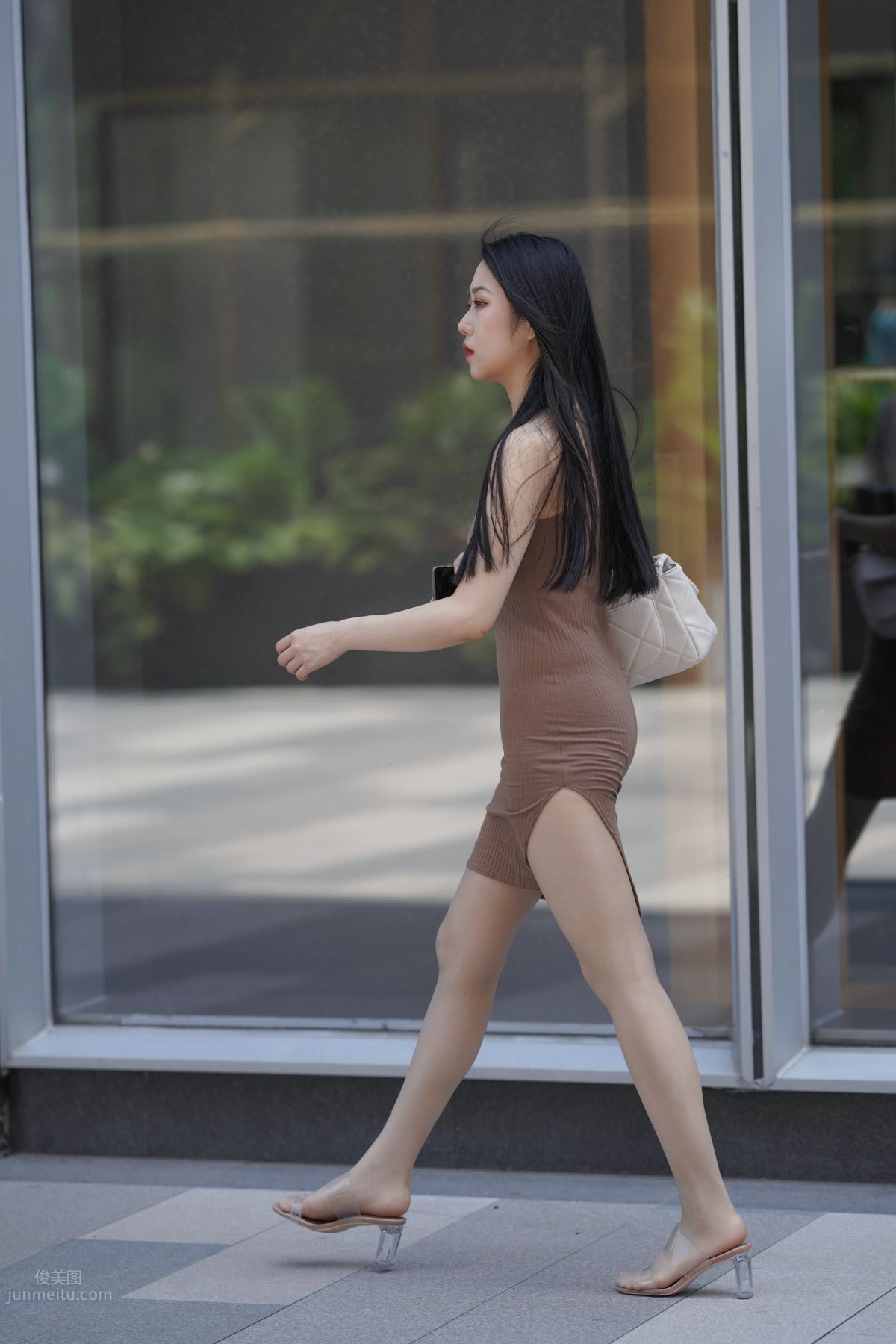 [魔鏡街拍] 114 凱恩街拍作品 搭讪包臀裙美女 130