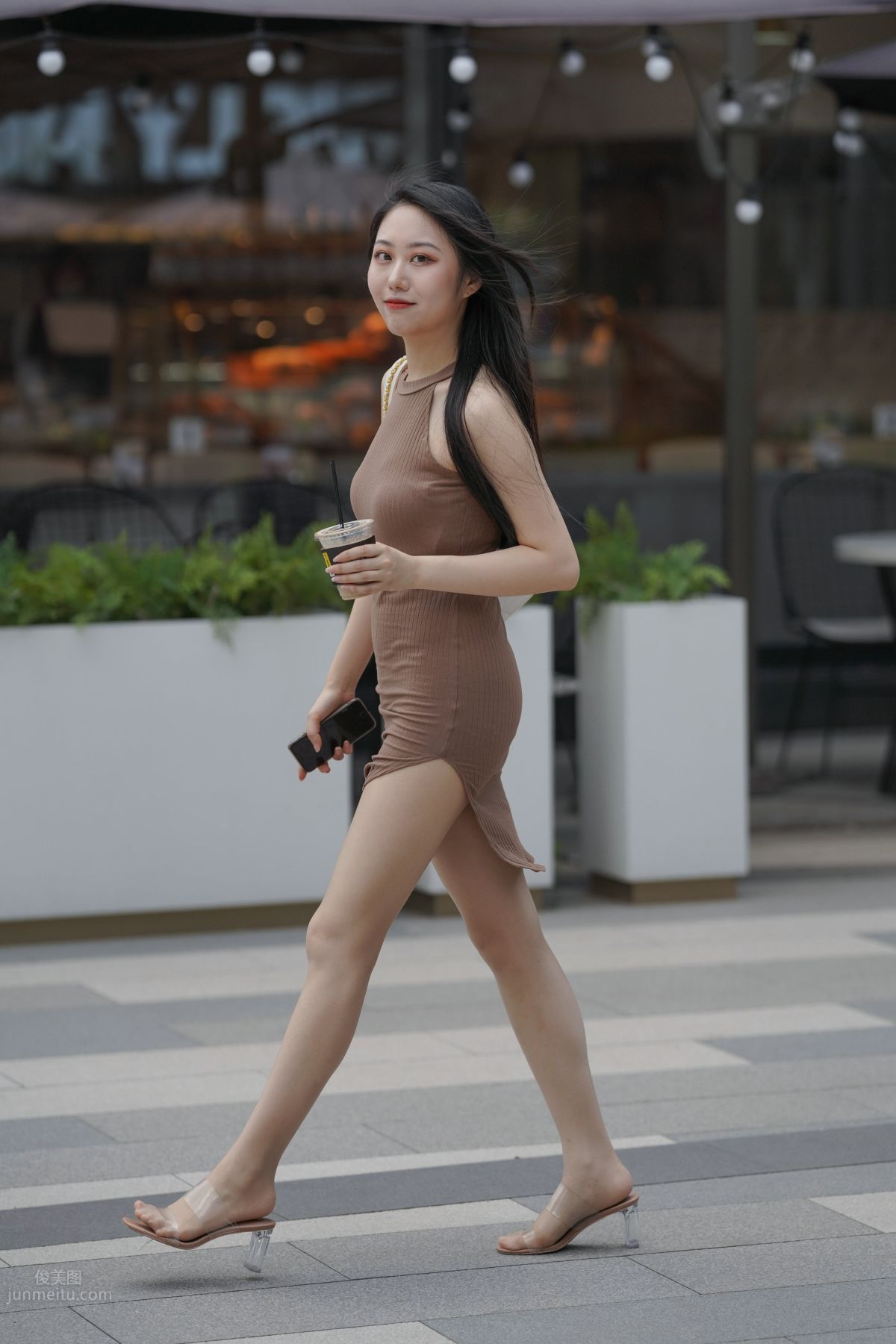 [魔鏡街拍] 114 凱恩街拍作品 搭讪包臀裙美女 262