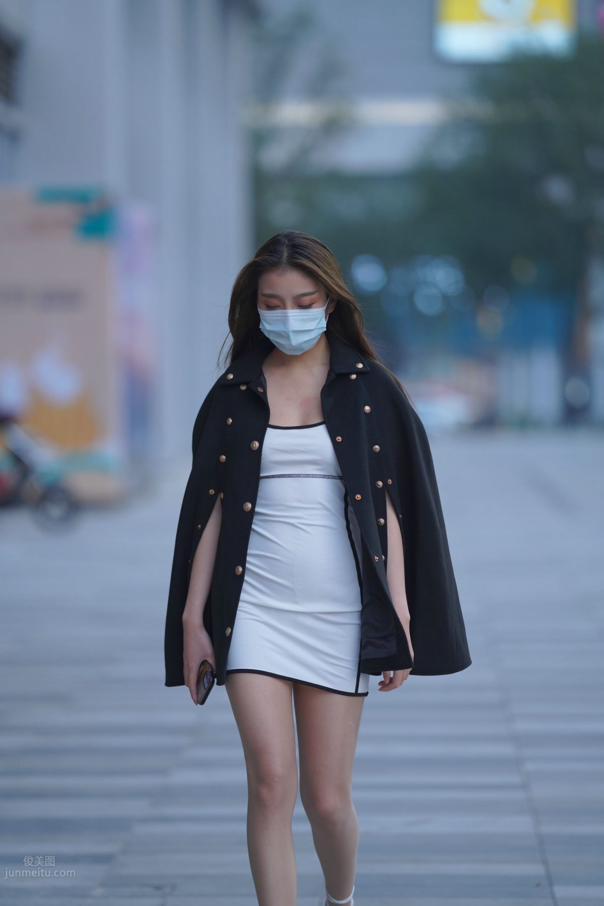 [魔鏡街拍] 116 好養眼的白裙美眉 87