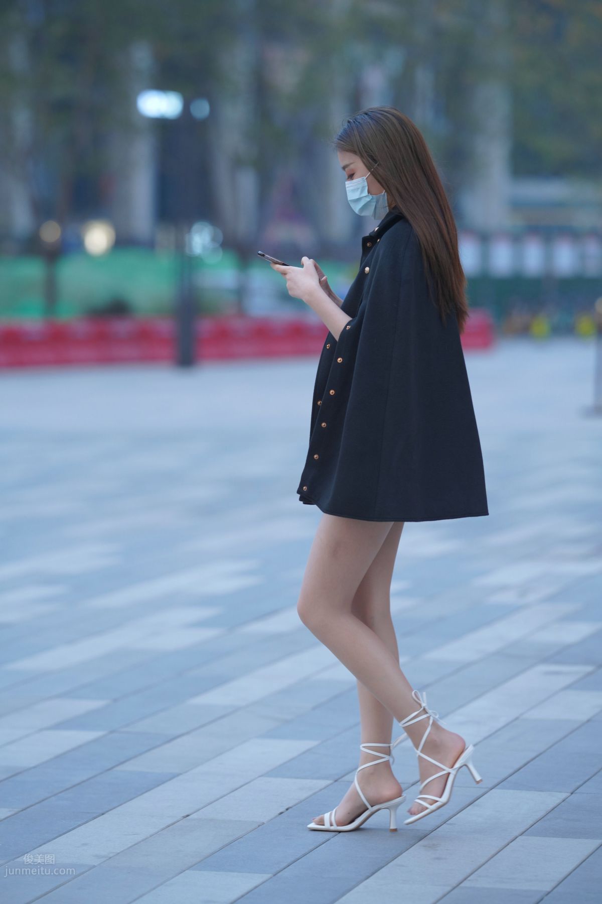 [魔鏡街拍] 116 好養眼的白裙美眉 108