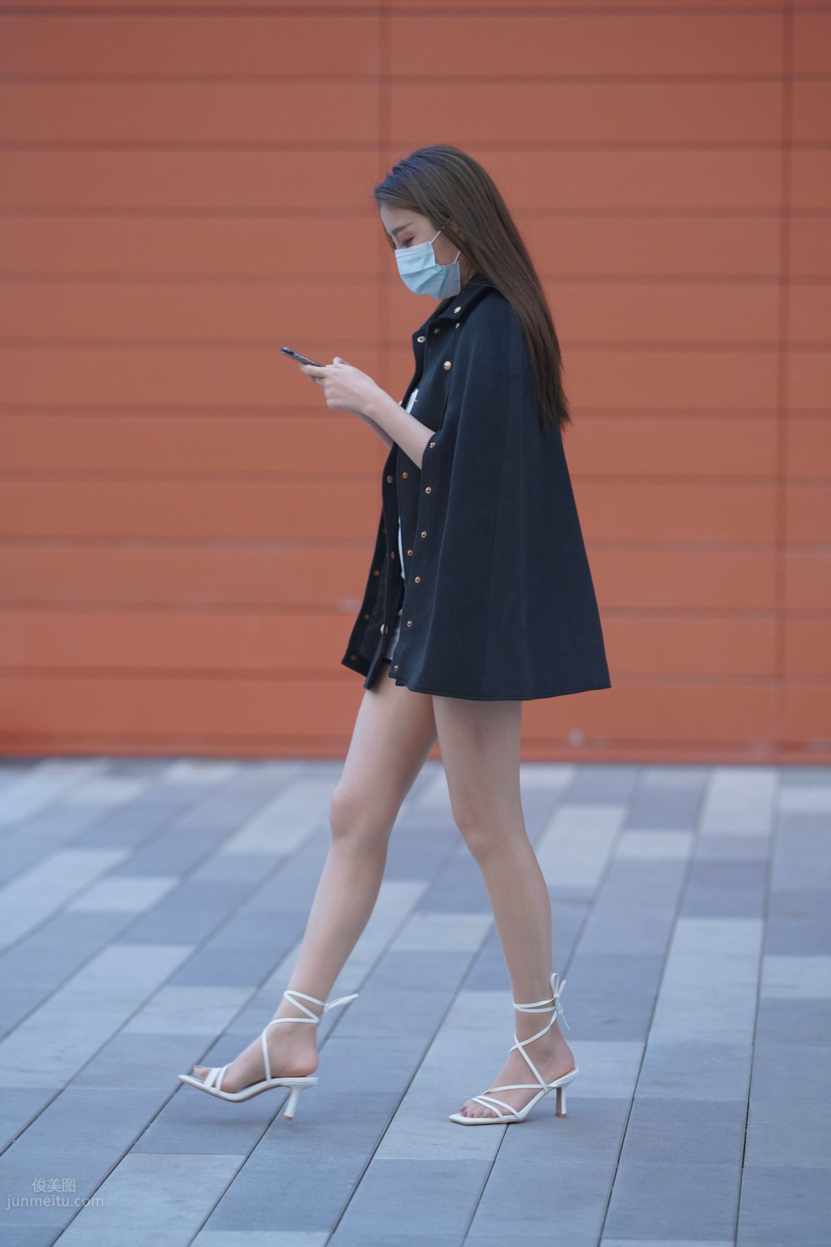 [魔鏡街拍] 116 好養眼的白裙美眉 106