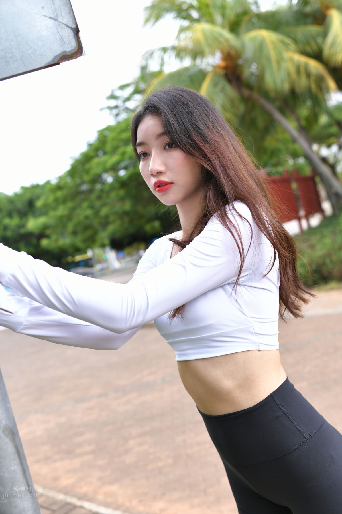 [魔鏡街拍] 121 緊身運動裝的美女外拍 138