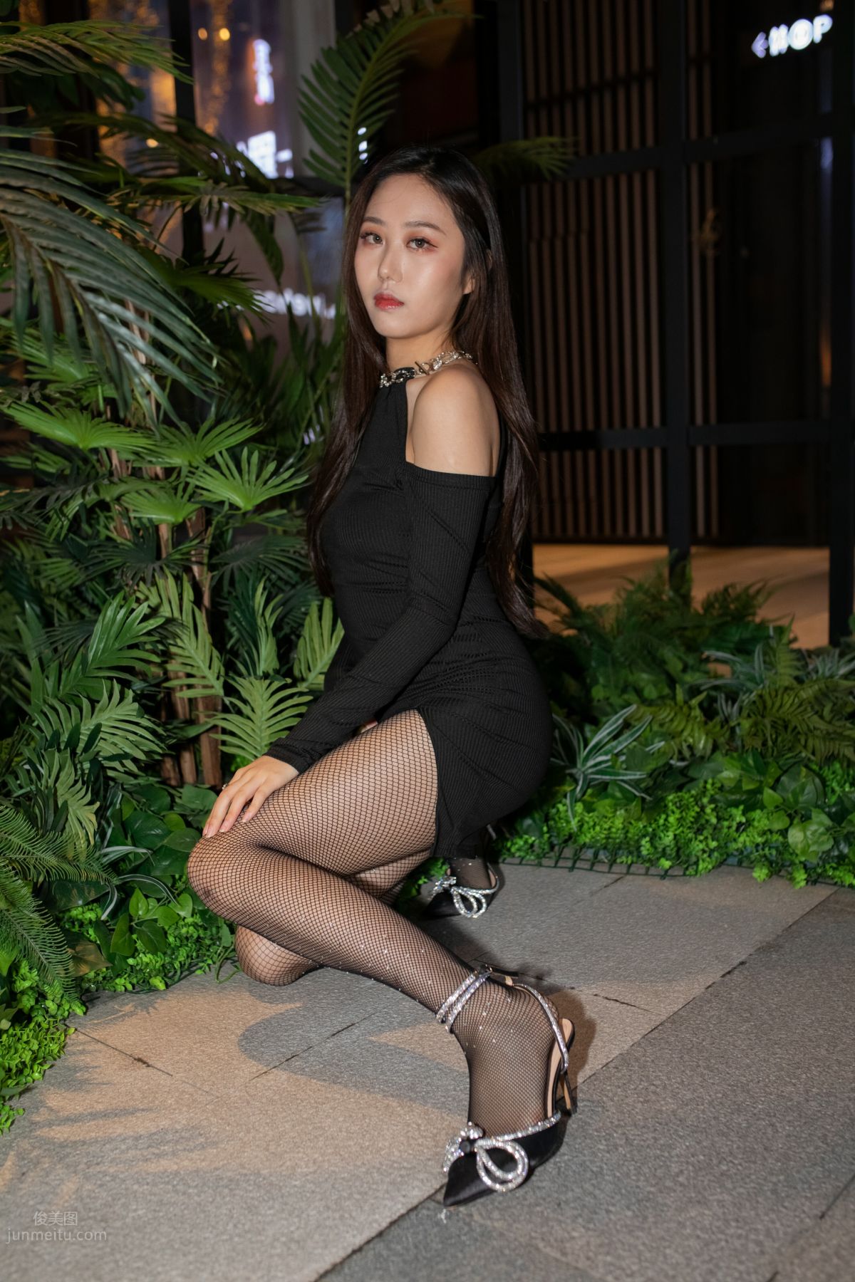 [魔鏡街拍] 133 非常性感的網襪小姐姐 67