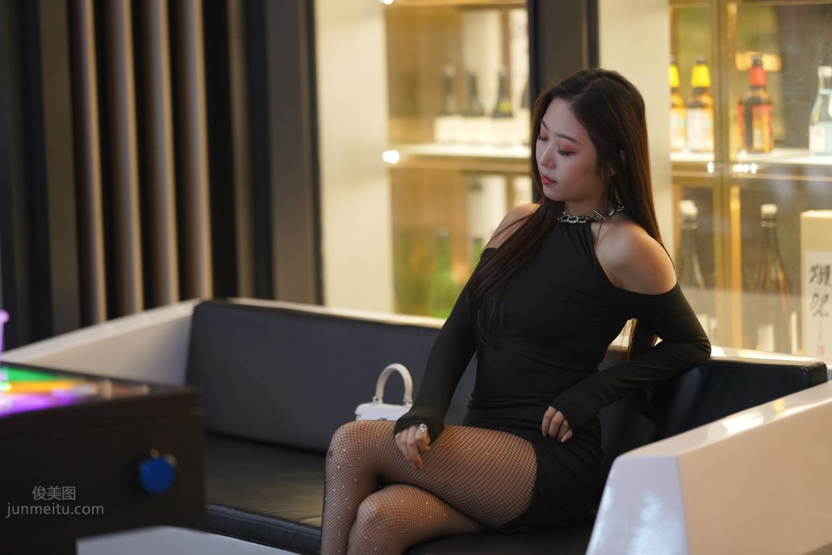 [魔鏡街拍] 133 非常性感的網襪小姐姐 95