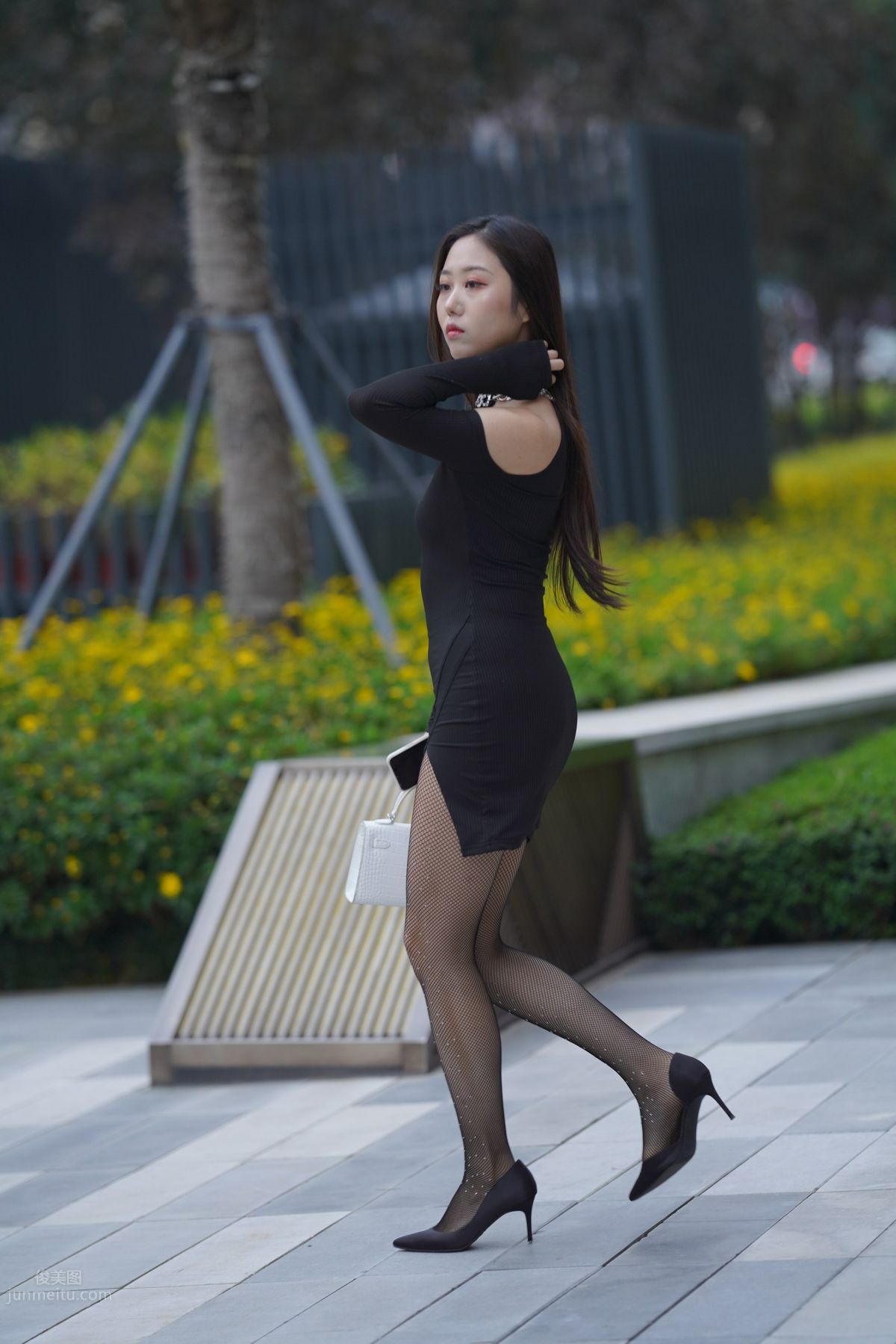 [魔鏡街拍] 133 非常性感的網襪小姐姐 173