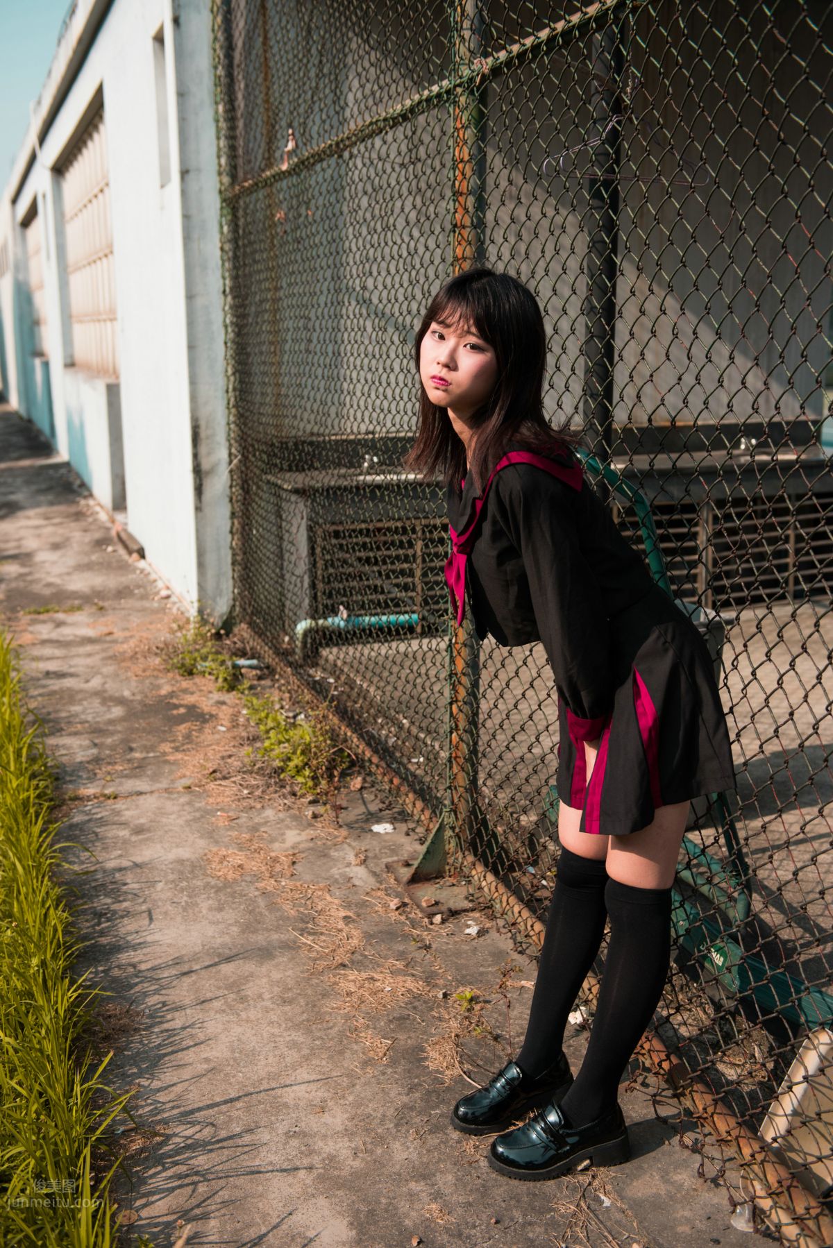 [魔鏡街拍] 141 活力美術生JK美少女 79