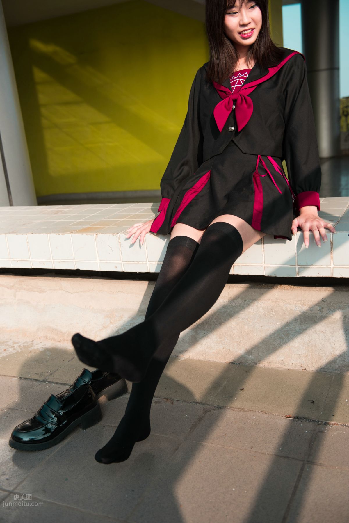 [魔鏡街拍] 141 活力美術生JK美少女 215