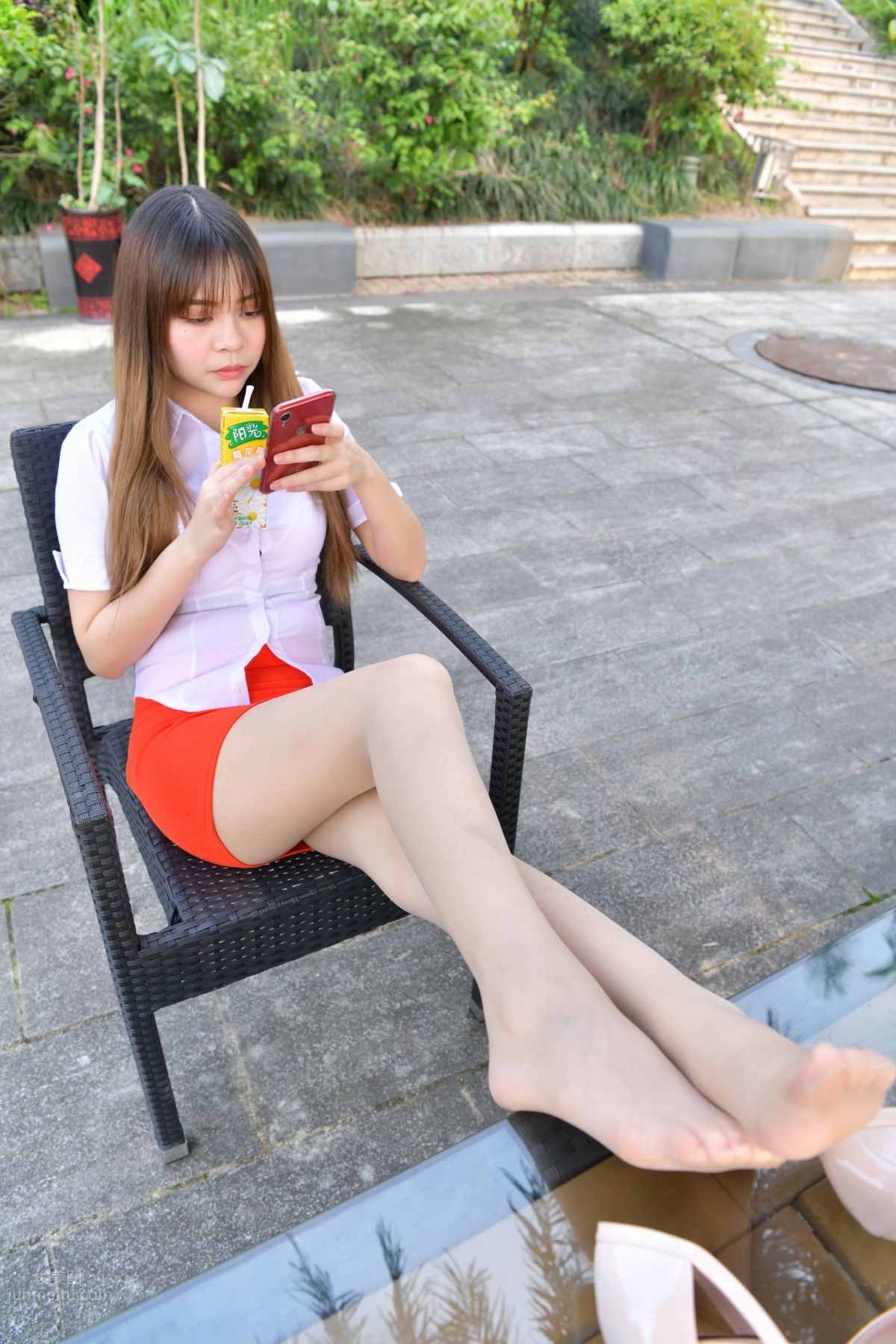 [魔鏡街拍] 150 極緻誘惑的紅色包臀短裙少婦 175