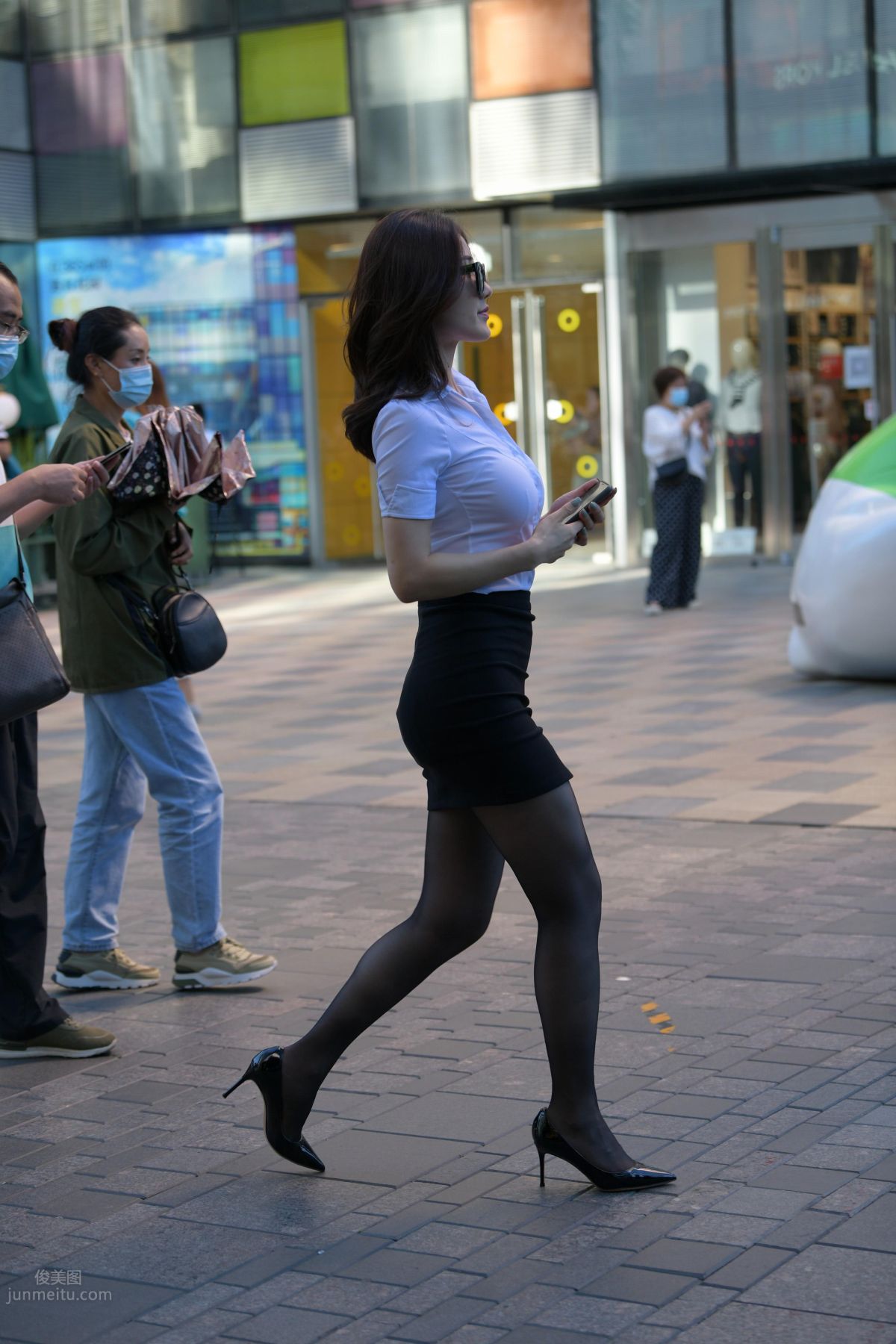 魔鏡街拍 NO.164 黑色絲襪職業裝女郎 59